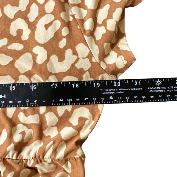PLANET GOLD Tan Leopard Dress Short Sleeves Slip On Ruffled Tail Size 1X - Picture 6 of 8